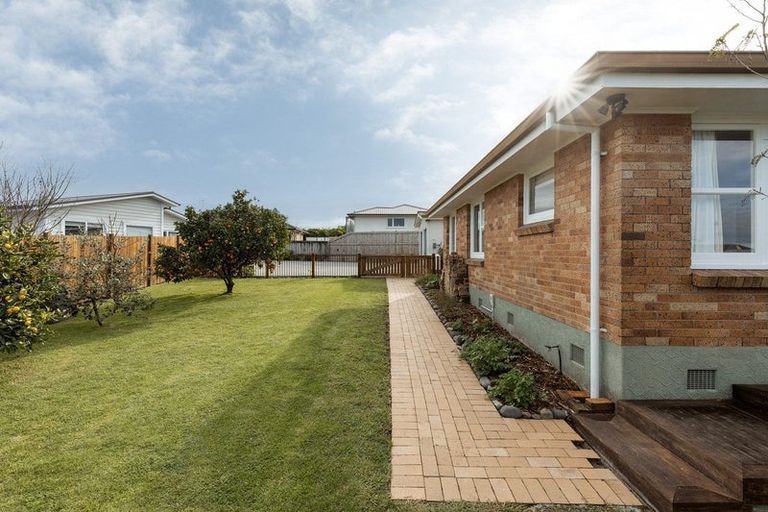 Photo of property in 33 Chadwick Road, Greerton, Tauranga, 3112