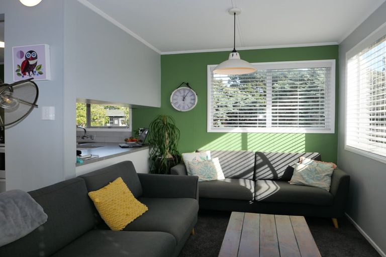 Photo of property in 10 Konini Crescent, Waikanae Beach, Waikanae, 5036