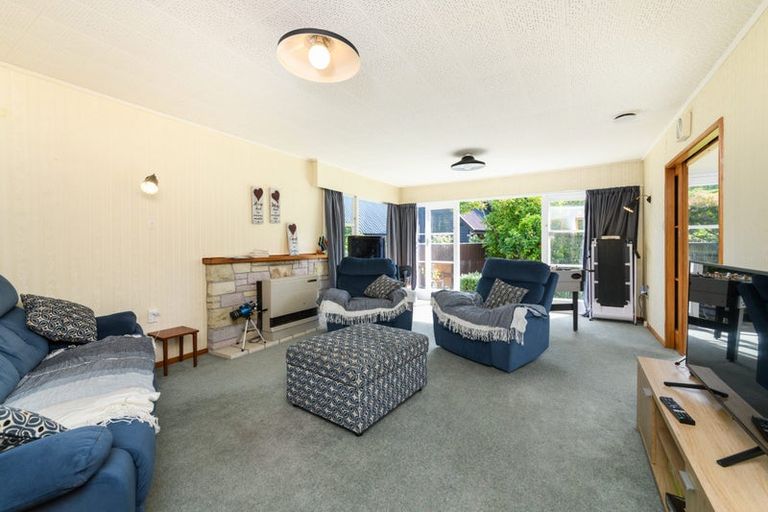 Photo of property in 43 Elmira Avenue, Hokowhitu, Palmerston North, 4410