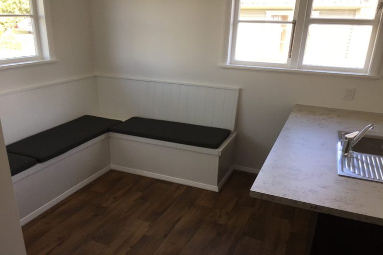 Photo of property in 166 Vogel Street, Roslyn, Palmerston North, 4414