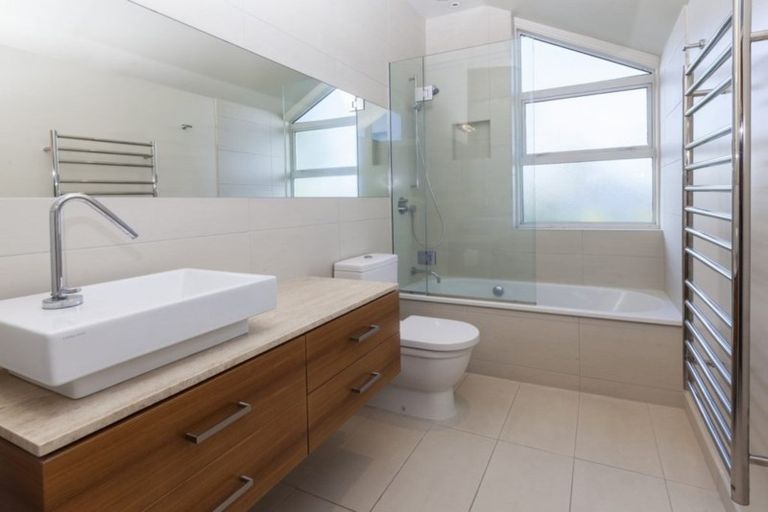 Photo of property in 21 Plynlimon Road, Fendalton, Christchurch, 8052