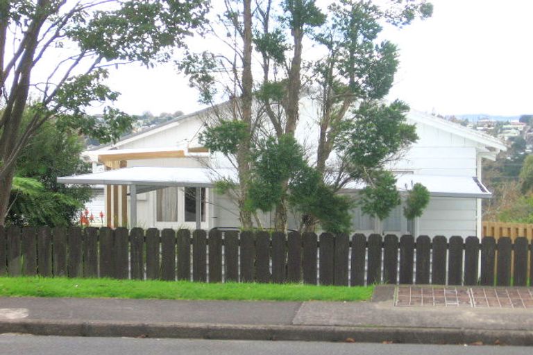 Photo of property in 189 Waimumu Road, Massey, Auckland, 0614