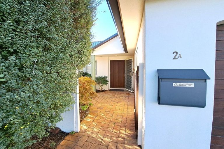Photo of property in 1/2 Tobruk Crescent, Milford, Auckland, 0620