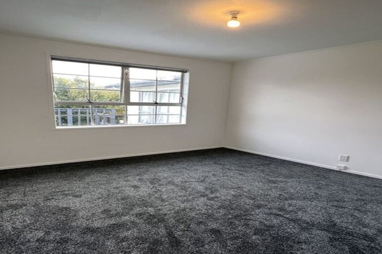 Photo of property in 31 Lyren Place, Half Moon Bay, Auckland, 2012
