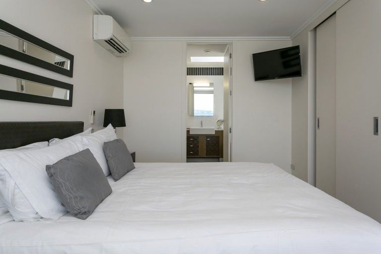 Photo of property in 20/225 Lake Terrace, Waipahihi, Taupo, 3330