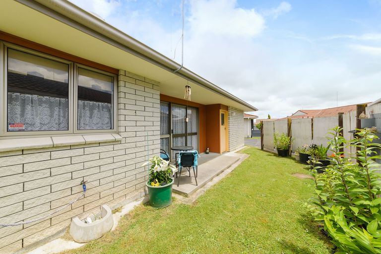 Photo of property in 11 Herbert Avenue, Cloverlea, Palmerston North, 4412