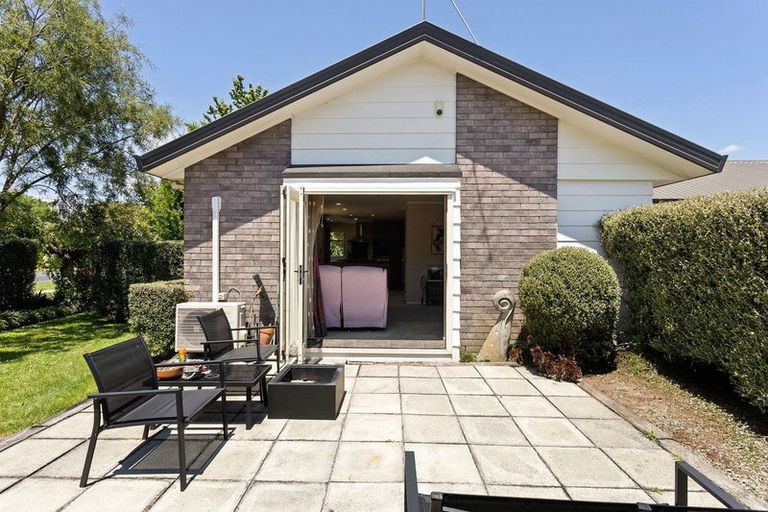 Photo of property in 54 Browning Street, Leamington, Cambridge, 3432