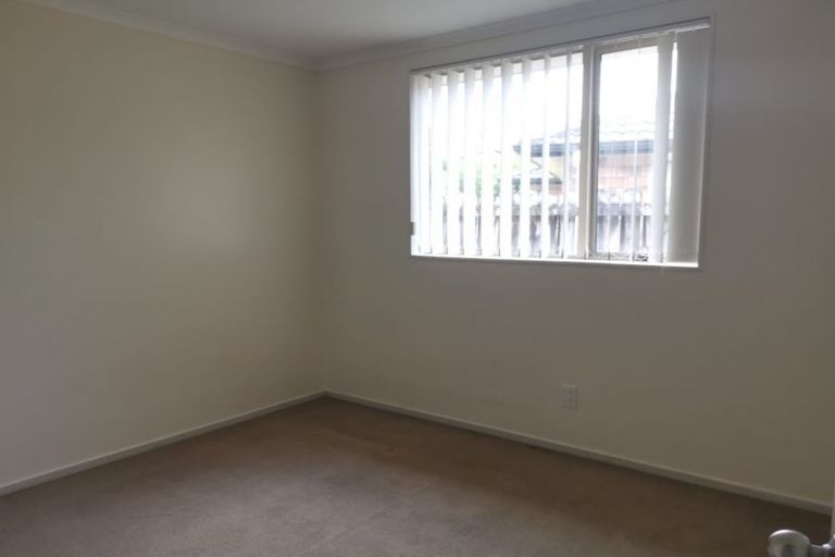 Photo of property in 14 Nykki Place, Papakura, 2110