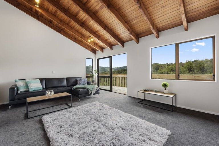 Photo of property in 12 Hobbit Lane, Pinehaven, Upper Hutt, 5371