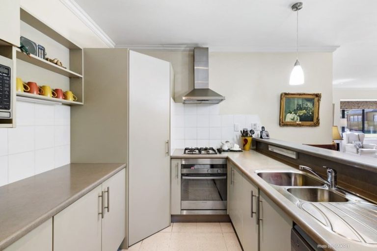 Photo of property in 19 Futuna Close, Karori, Wellington, 6012