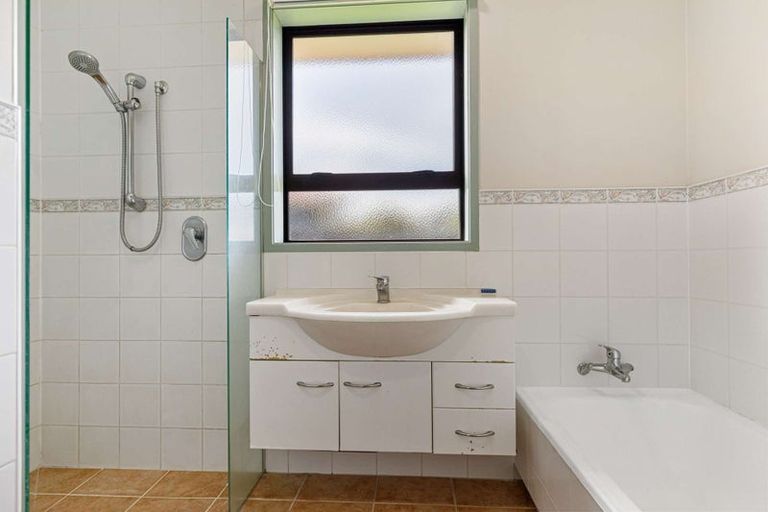 Photo of property in 32a Queen Street, Te Puke, 3119