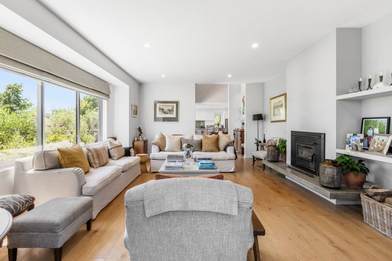 Photo of property in 10 Avignon Place, Fairhall, 7272