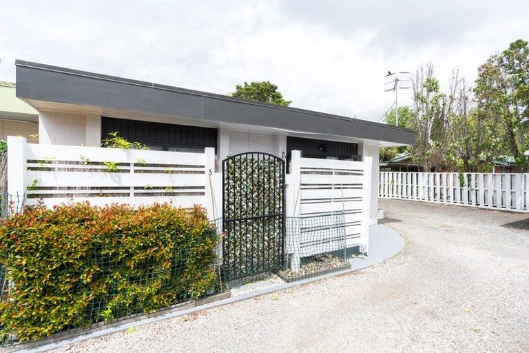 Photo of property in 5/875 Heaphy Terrace, Claudelands, Hamilton, 3214