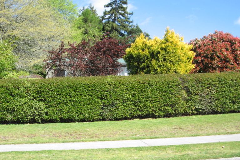 Photo of property in 36 Te Kopua Street, Acacia Bay, Taupo, 3330