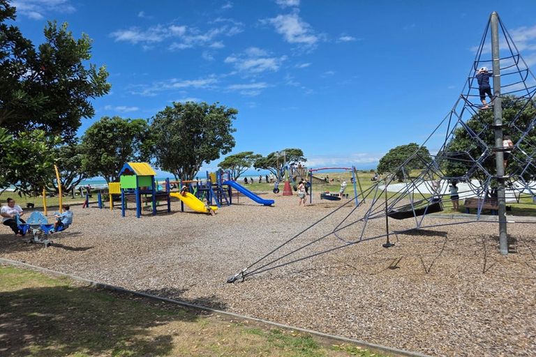 Photo of property in 260 Pohutukawa Avenue, Ohope, 3121