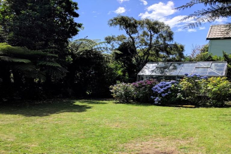 Photo of property in 44 Monaghan Avenue, Karori, Wellington, 6012