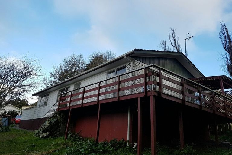 Photo of property in 35 Leo Street, Glen Eden, Auckland, 0602