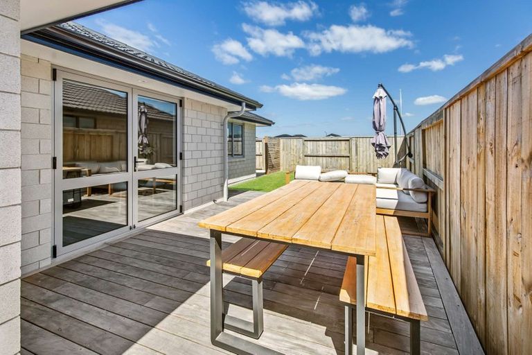 Photo of property in 6 Plate Lane, Papamoa, 3118