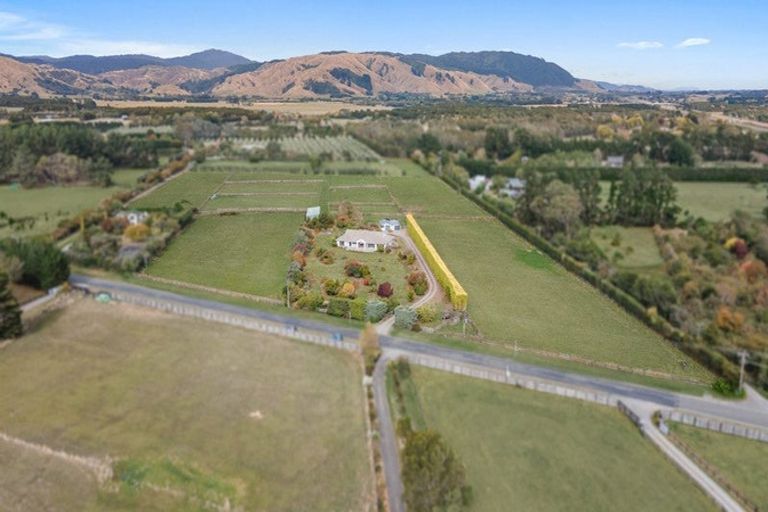 Photo of property in 44 Otaki Gorge Road, Hautere, Otaki, 5582