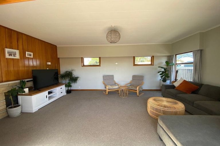 Photo of property in 49 Meeanee Road, Taradale, Napier, 4112