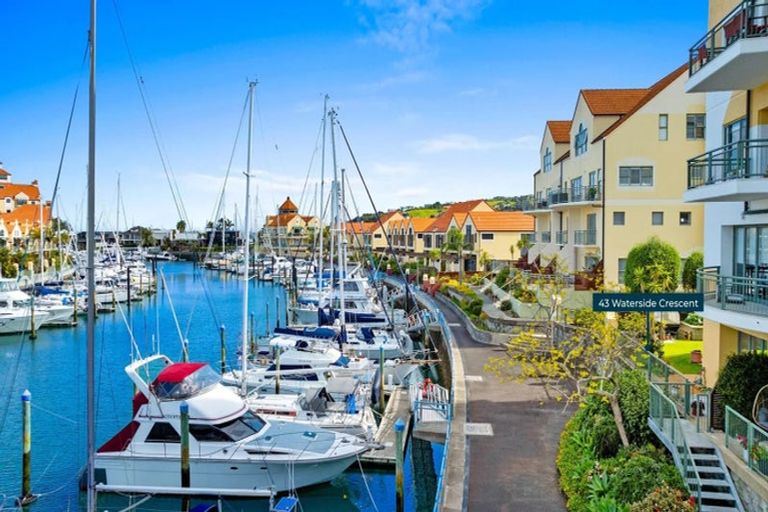 Photo of property in 43 Waterside Crescent, Gulf Harbour, Whangaparaoa, 0930