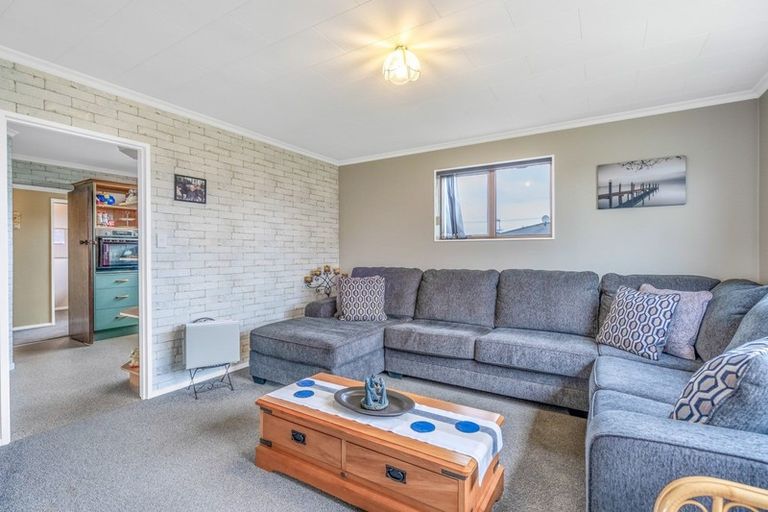 Photo of property in 8 Myers Street, Waikiwi, Invercargill, 9810