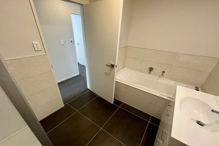 Photo of property in 15 Hakaro Way, Takanini, 2112