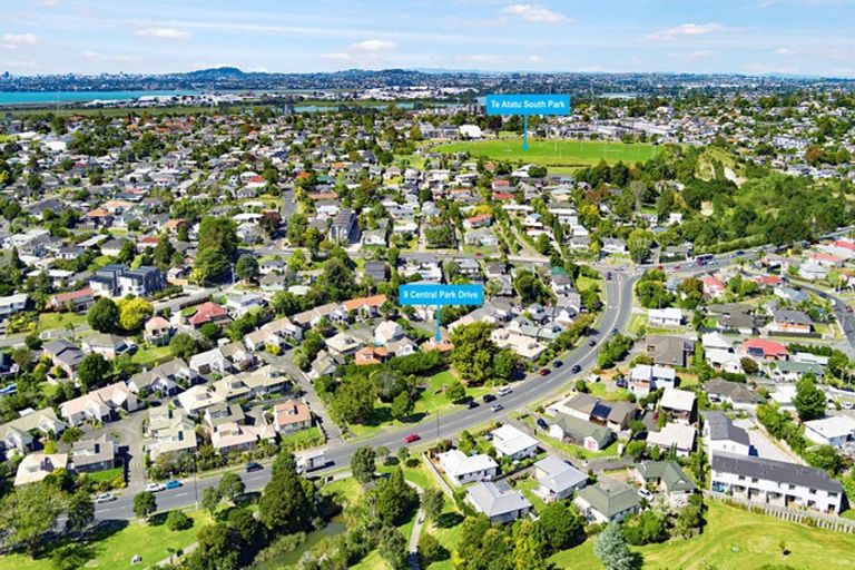 Photo of property in 9 Central Park Drive, Te Atatu South, Auckland, 0610