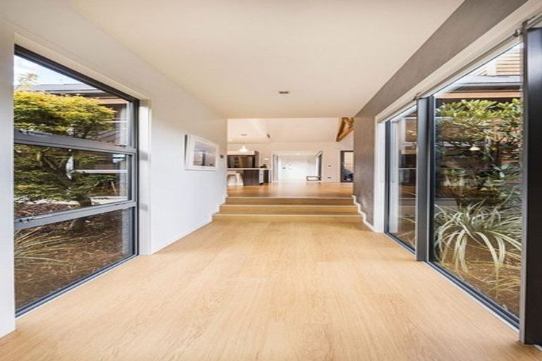 Photo of property in 12 Pendeen Crescent, Jacks Point, Queenstown, 9371