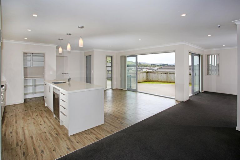 Photo of property in 6d Pyne Crescent, Pokeno, 2402
