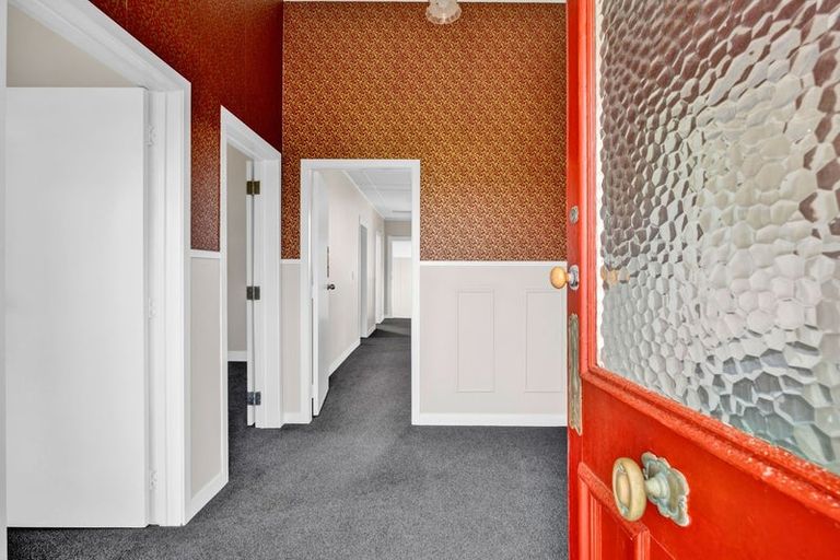 Photo of property in 20 Cambridge Street, Patea, 4520