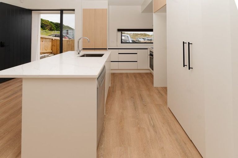 Photo of property in 45 Clay Works Lane, New Lynn, 0600