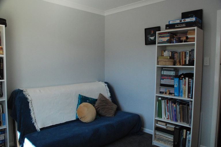 Photo of property in 196 Seaview Road, Westown, New Plymouth, 4310