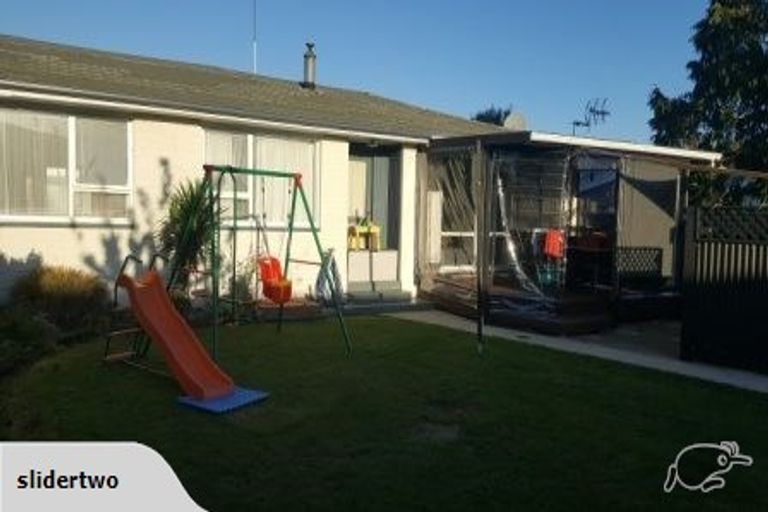 Photo of property in 9a Jade Place, Parklands, Christchurch, 8083