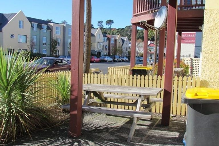 Photo of property in 17 Howe Street, North Dunedin, Dunedin, 9016