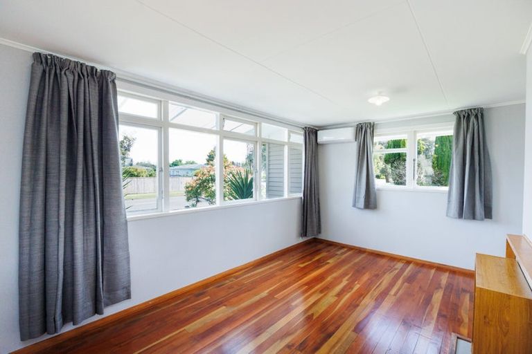 Photo of property in 74 Highbury Avenue, Highbury, Palmerston North, 4412