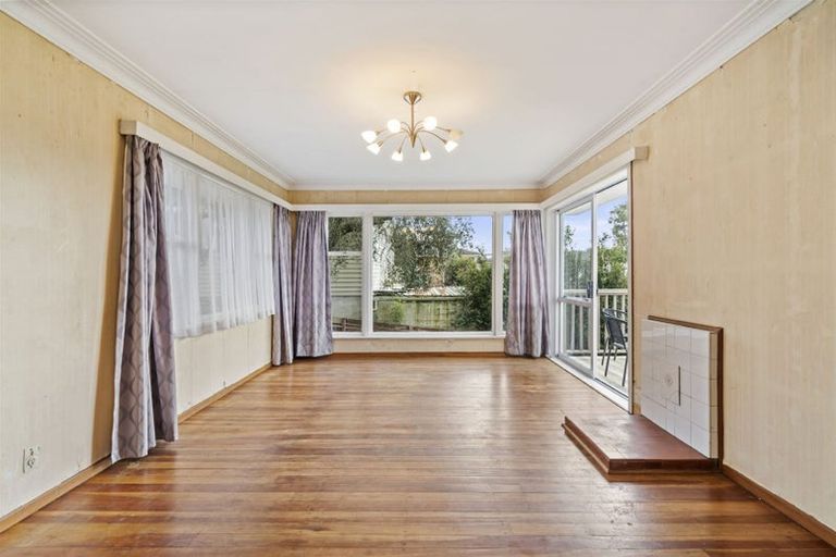 Photo of property in 135 Forrest Hill Road, Forrest Hill, Auckland, 0620