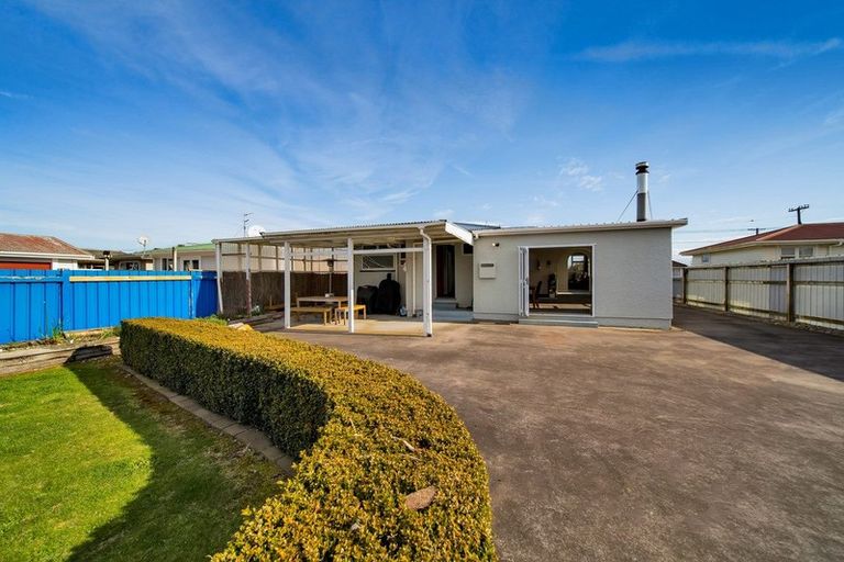 Photo of property in 64 Reid Avenue, Hawera, 4610