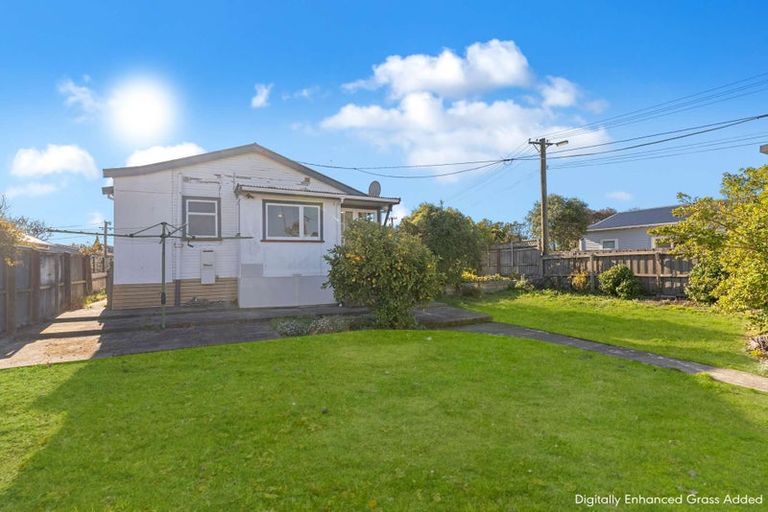 Photo of property in 181 Bowhill Road, New Brighton, Christchurch, 8083