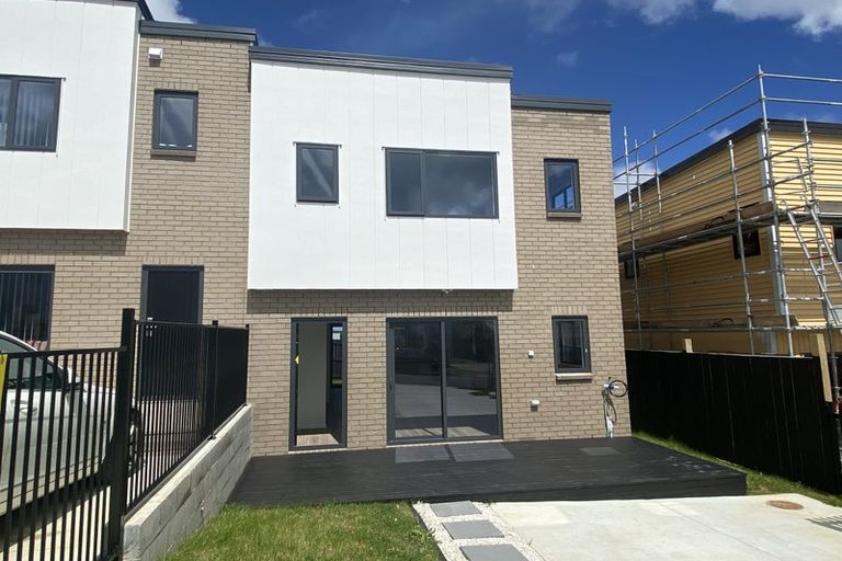 Photo of property in 46b Crestview Rise, Papakura, 2110