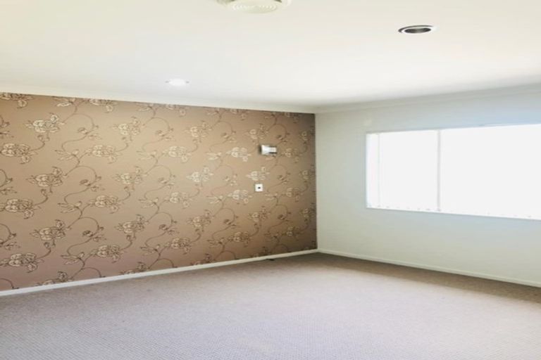 Photo of property in 219 Hill Road, The Gardens, Auckland, 2105