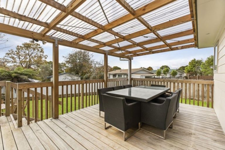 Photo of property in 529 Swanson Road, Ranui, Auckland, 0612