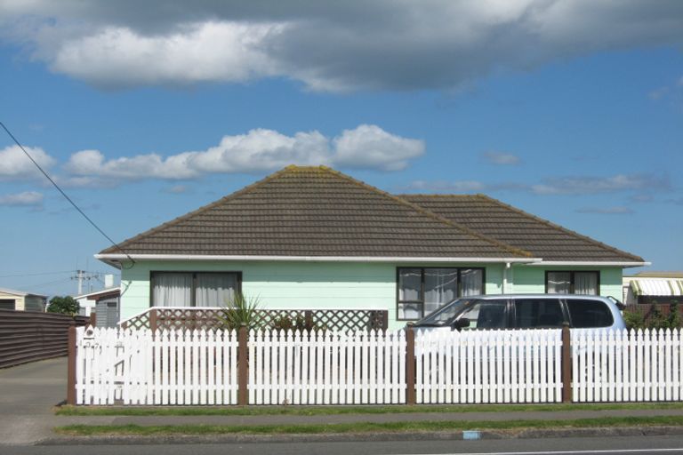 Photo of property in 137 Puriri Street, Castlecliff, Whanganui, 4501