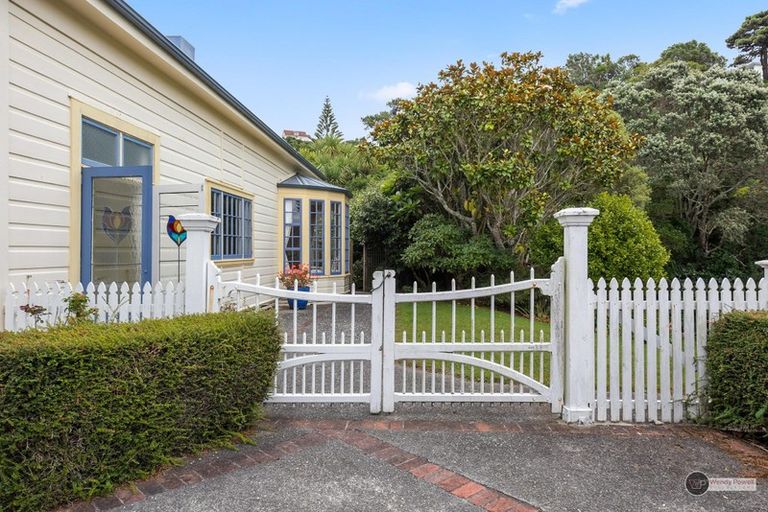 Photo of property in 32 Woodland Road, Johnsonville, Wellington, 6037