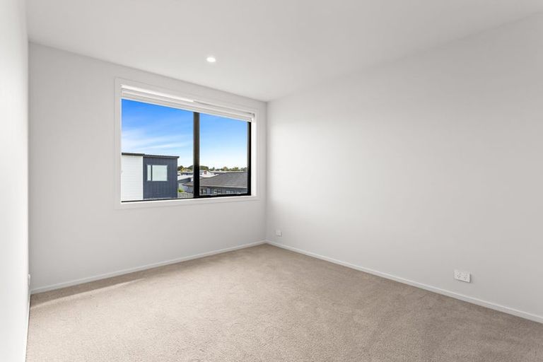 Photo of property in 105 Nganui Avenue, Takanini, Auckland, 2112