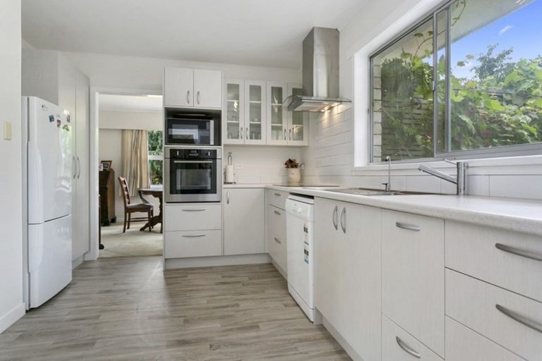 Photo of property in 5 Woodstock Crescent, Leamington, Cambridge, 3432