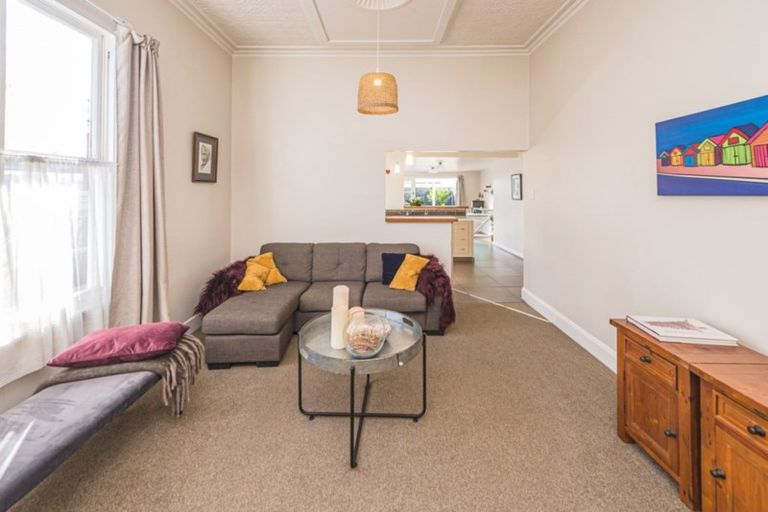 Photo of property in 72 Niblett Street, Whanganui, 4500