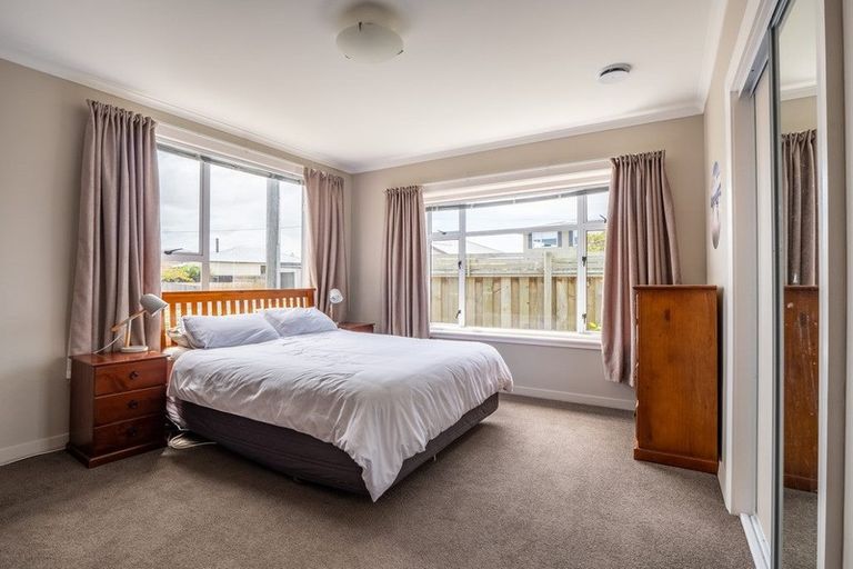 Photo of property in 5 Hargest Crescent, Saint Kilda, Dunedin, 9012