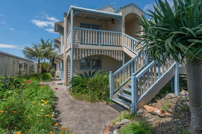 Photo of property in 5 Pipi Dune, Whitianga, 3510