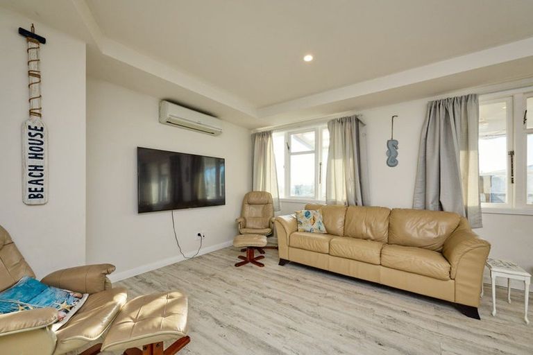 Photo of property in 73 Churchill Street, Kaikoura, 7300